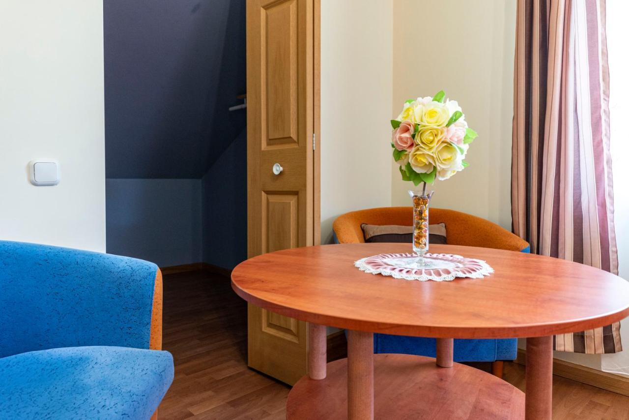 Smiltele Hotell Palanga Exteriör bild